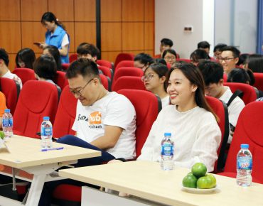 Ảnh anh Phong và chị Hòa (Copy)